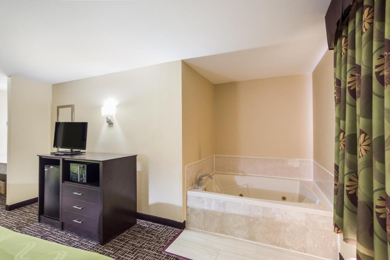 Quality Inn & Suites Caseyville - St Louis Ngoại thất bức ảnh