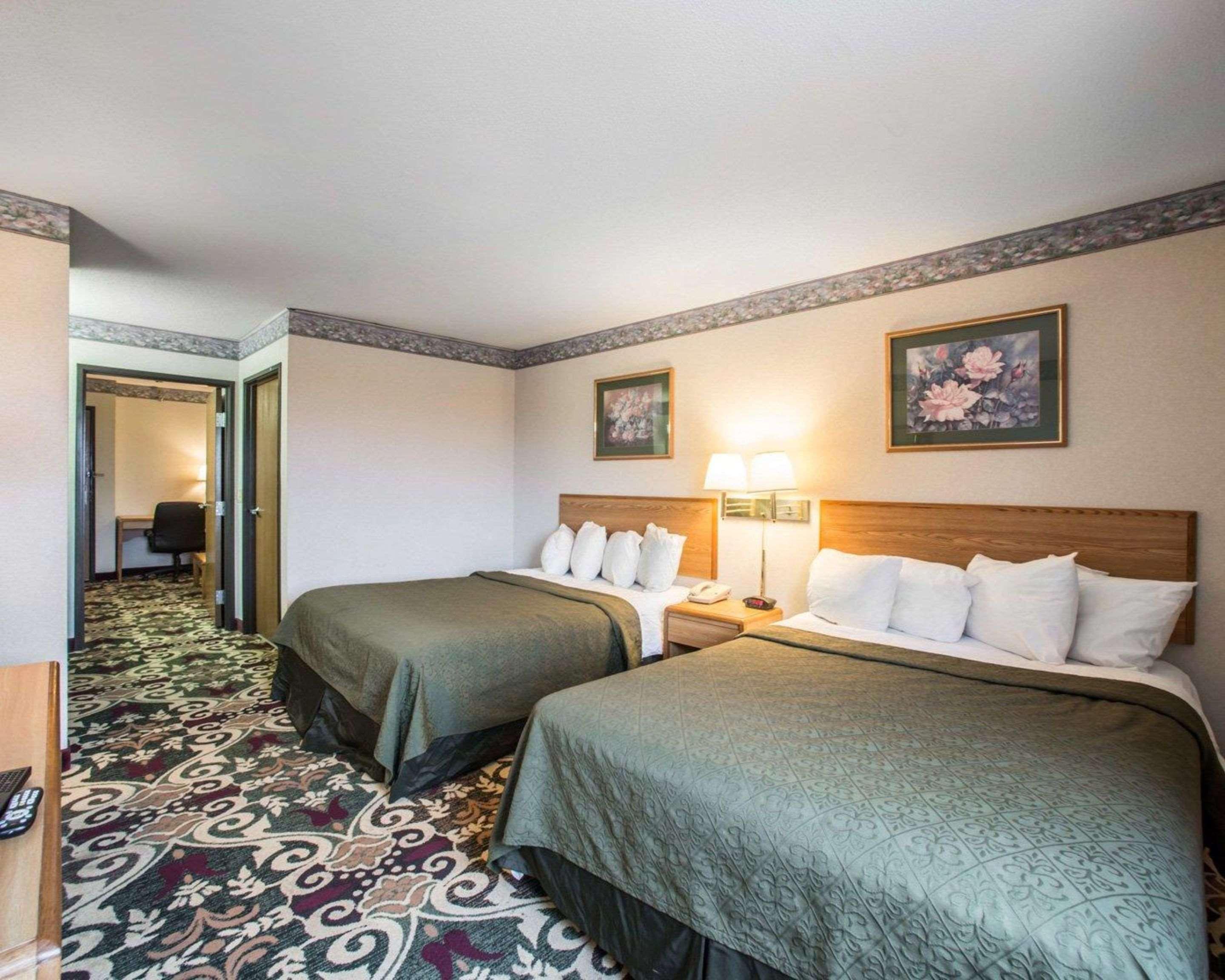 Quality Inn & Suites Caseyville - St Louis Ngoại thất bức ảnh