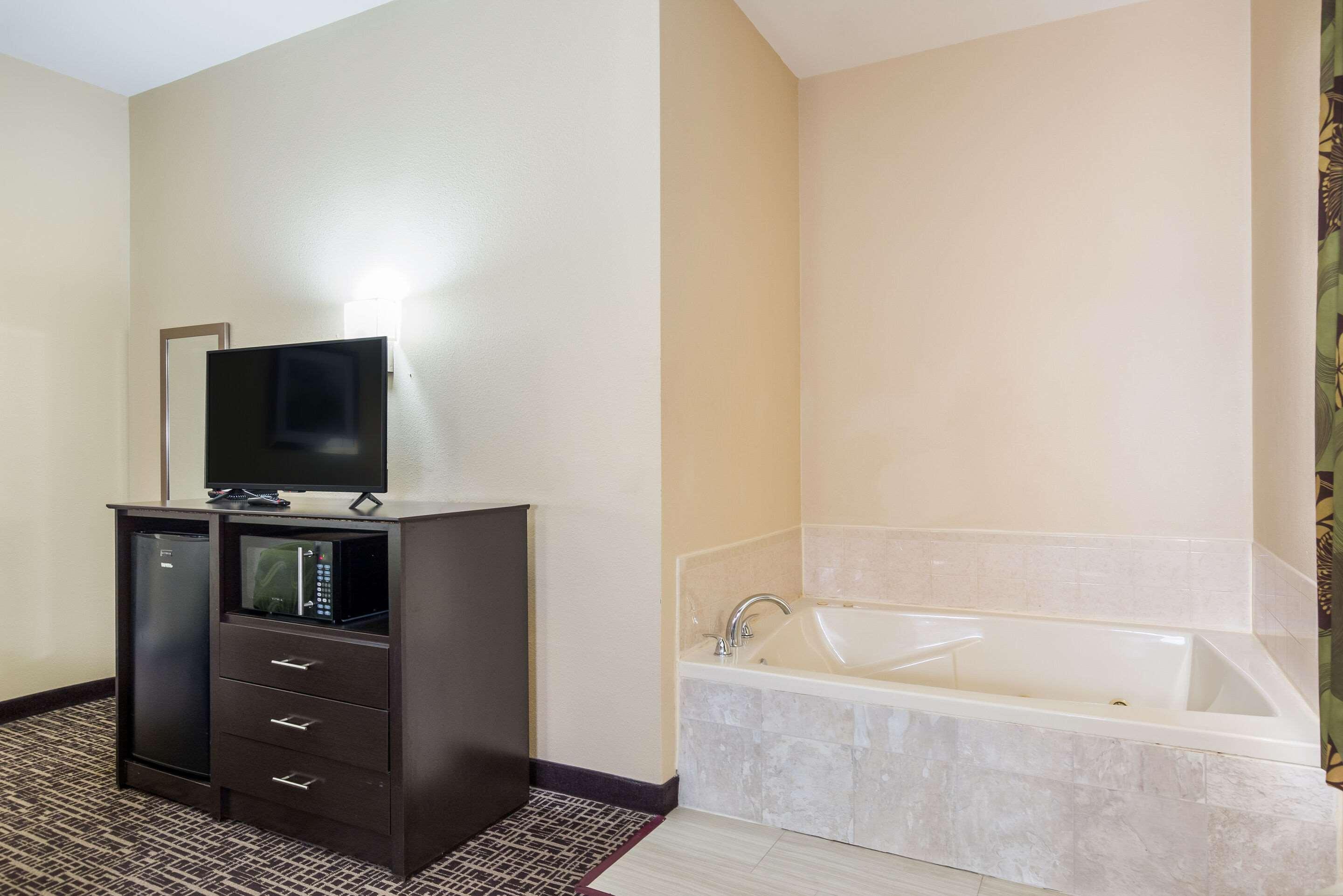 Quality Inn & Suites Caseyville - St Louis Ngoại thất bức ảnh