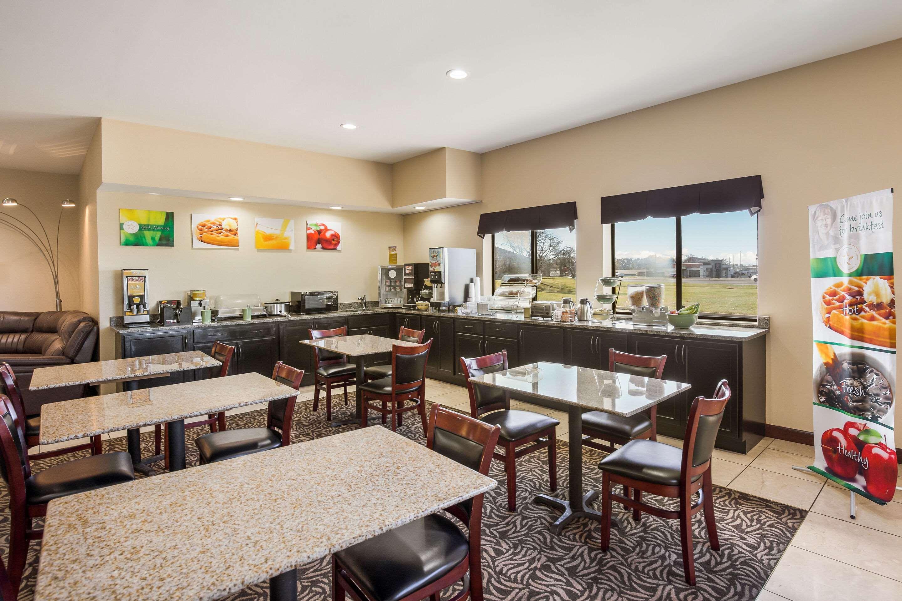 Quality Inn & Suites Caseyville - St Louis Ngoại thất bức ảnh