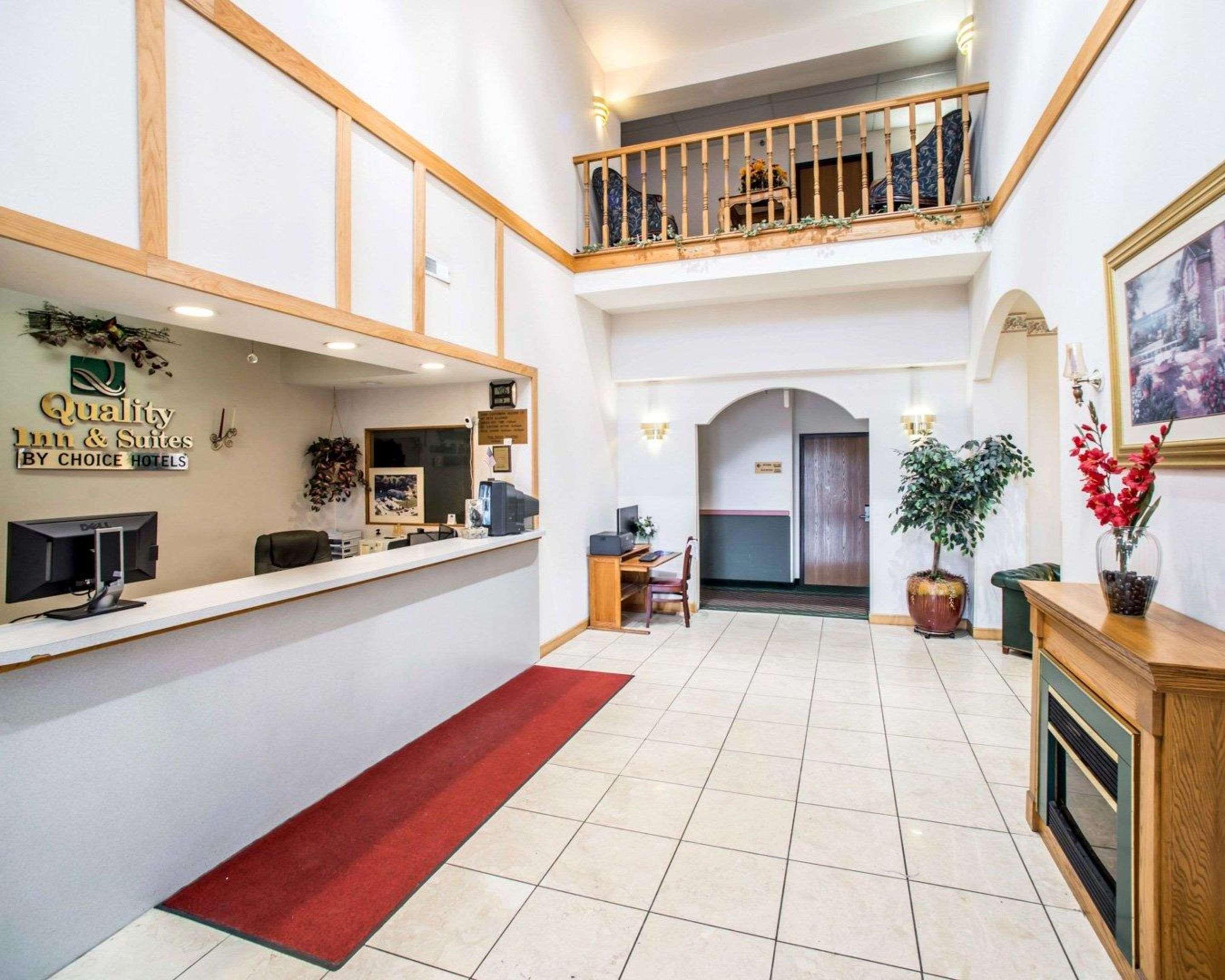 Quality Inn & Suites Caseyville - St Louis Ngoại thất bức ảnh