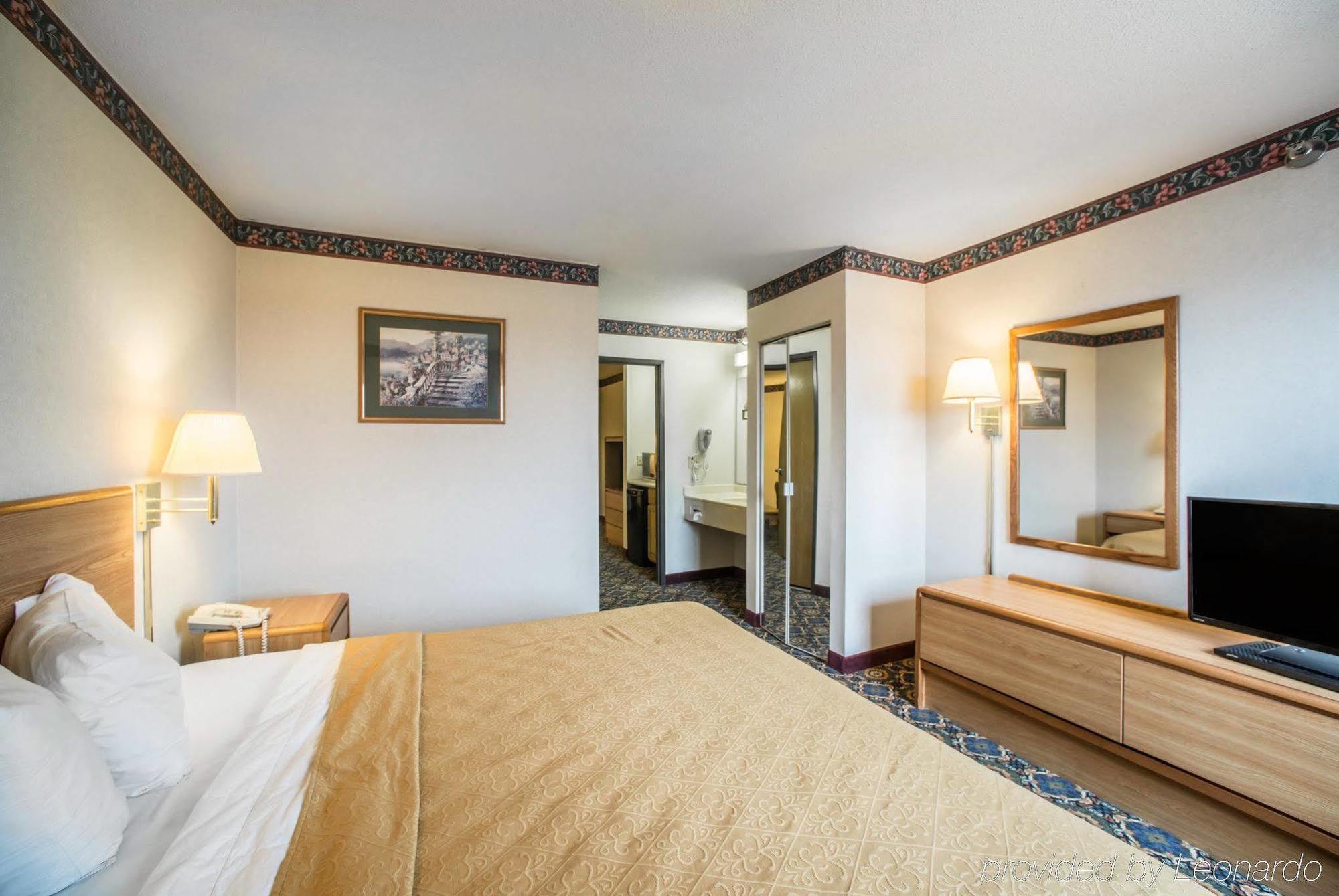 Quality Inn & Suites Caseyville - St Louis Ngoại thất bức ảnh
