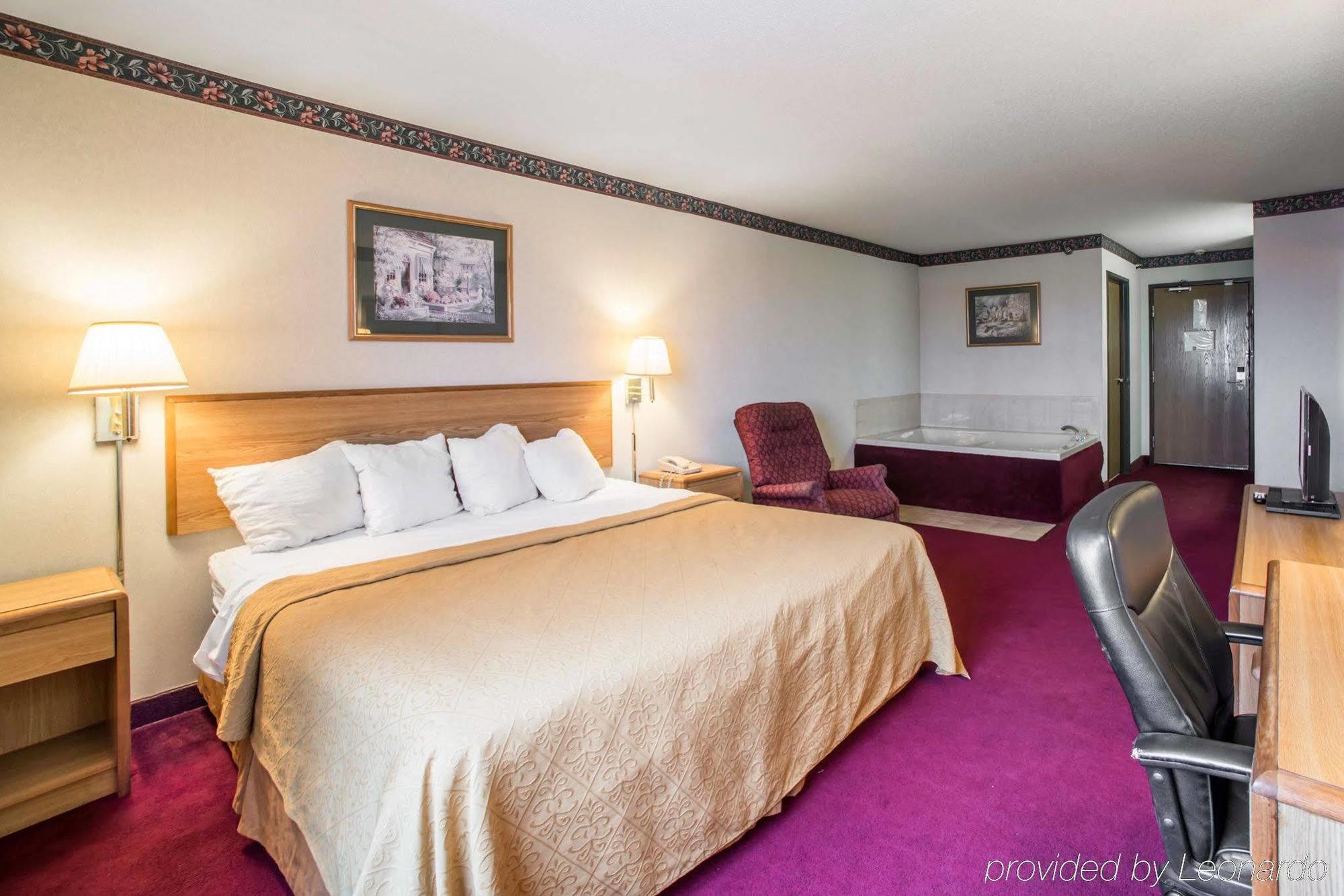 Quality Inn & Suites Caseyville - St Louis Ngoại thất bức ảnh